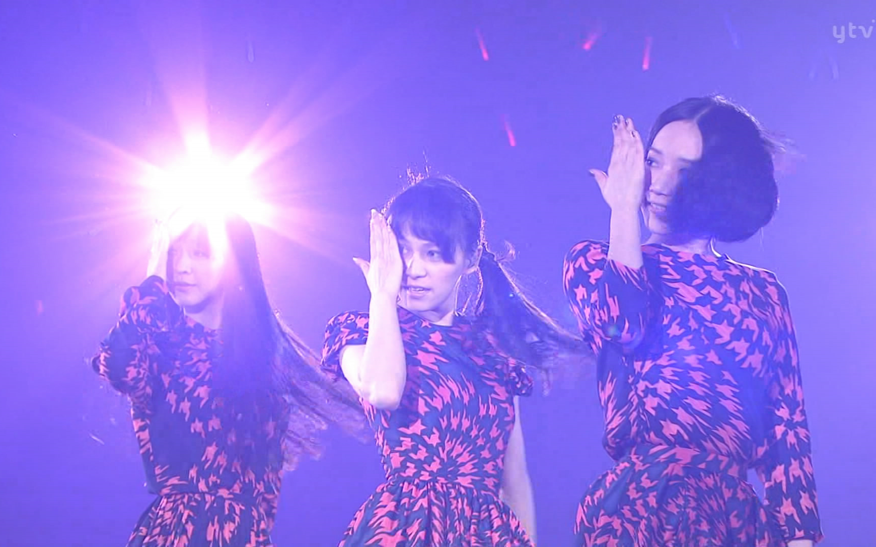 [图]【Perfume】 Best Hits 2012