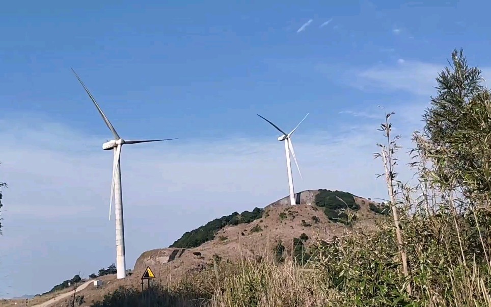 春节难得的好天气,去大容山森林公园看风车,你的愿望,总会有人记得帮
