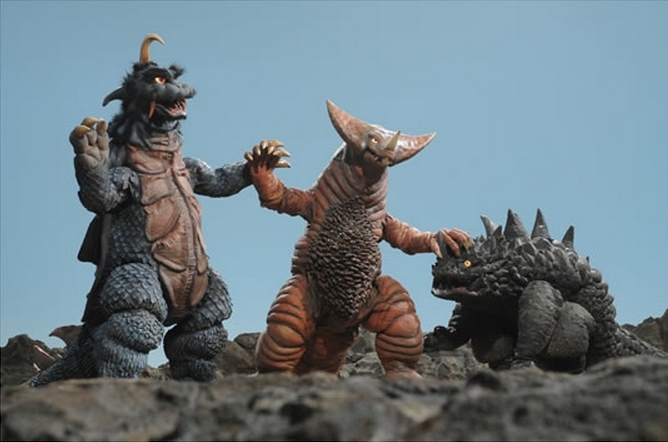 一口气看完奥特曼系列里面的地底怪兽马格拉的剧照一览!