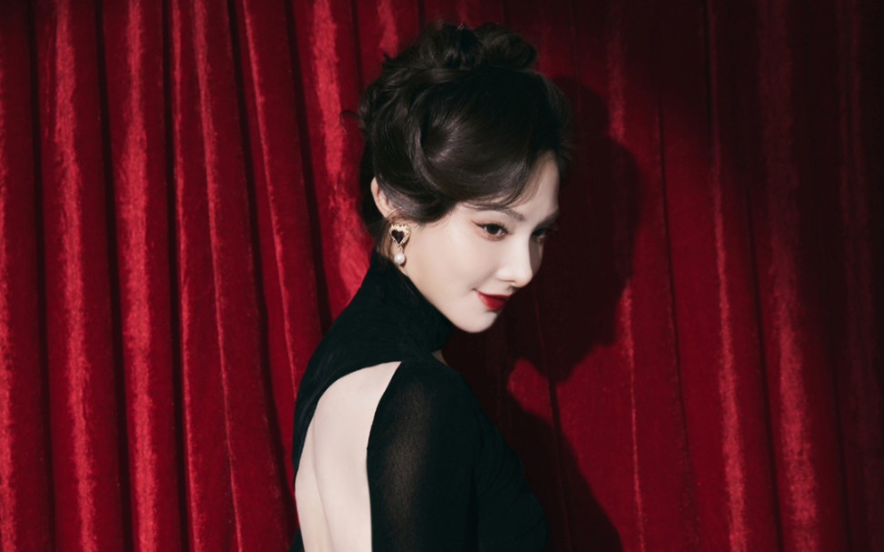 百变演员彭小苒