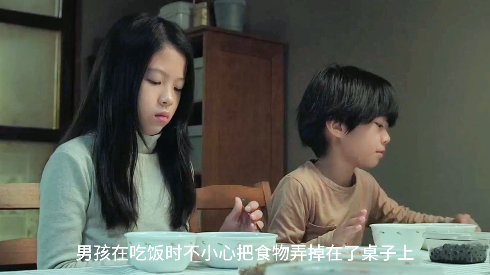 韩剧《小委托人》完整版 不论大人有多少委屈孩子总是无辜的