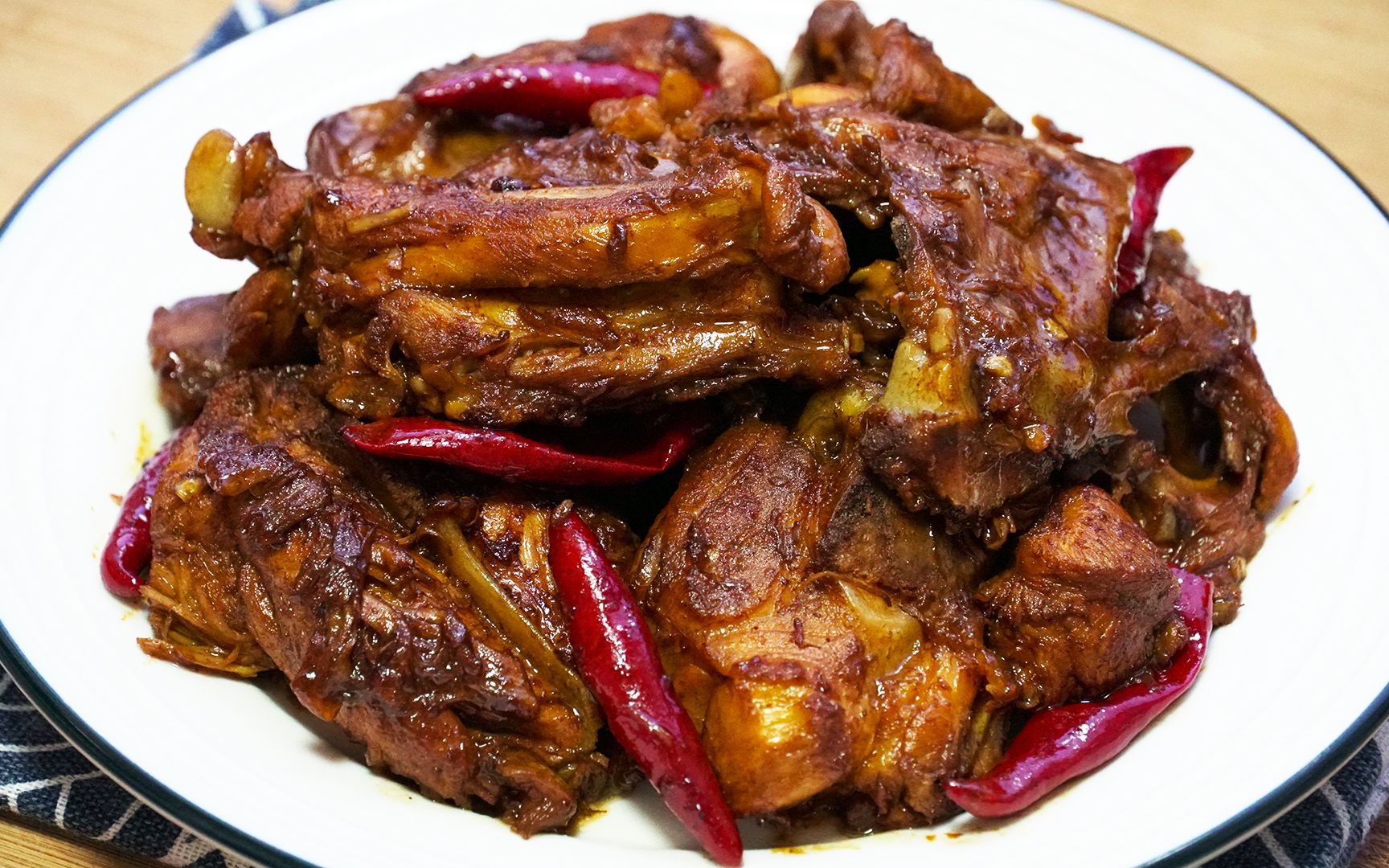 【酱鸡骨架】肉质不柴,鲜香入味,解馋必备下酒硬菜