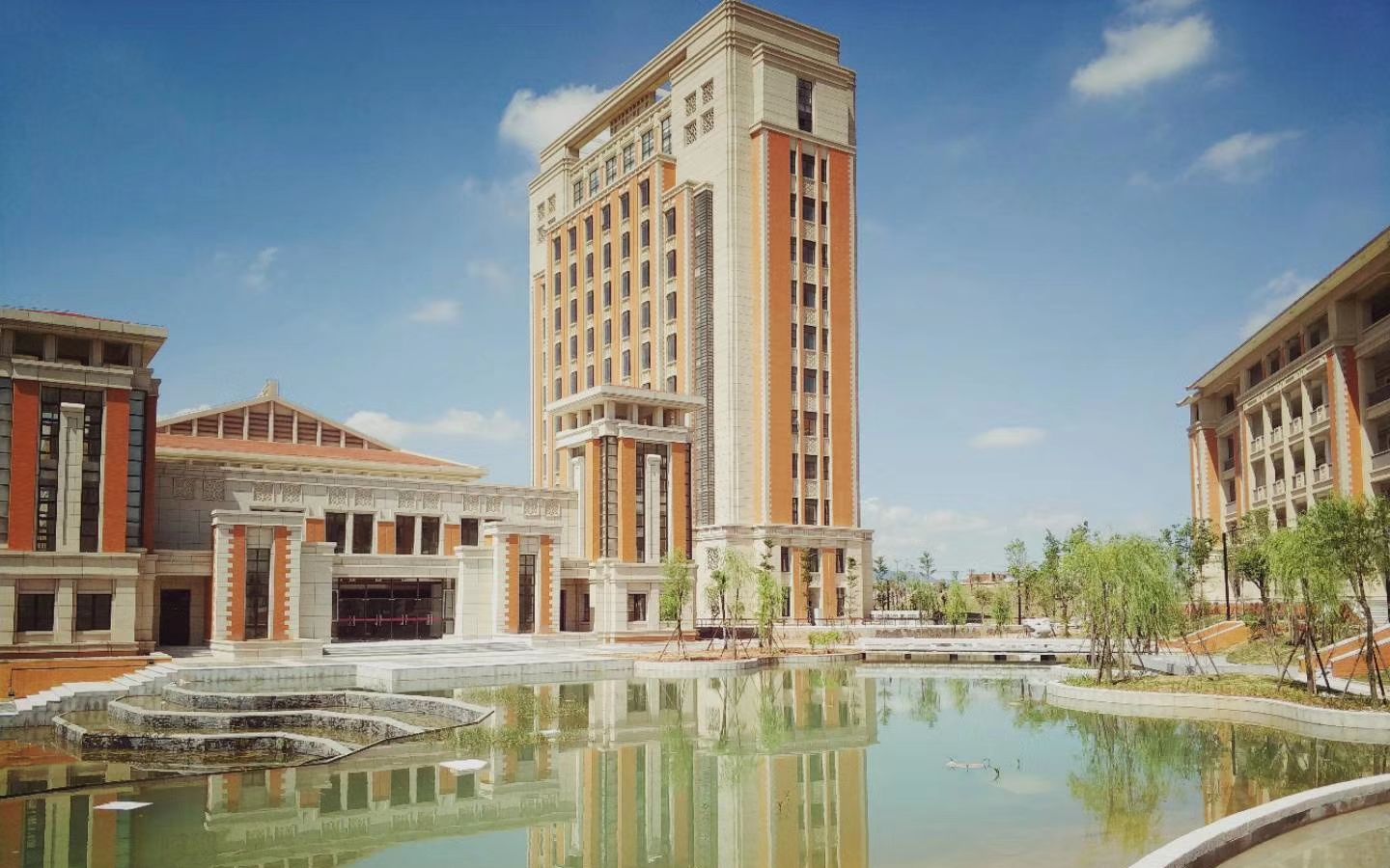 桃花潭水深千尺不及汪伦送我情