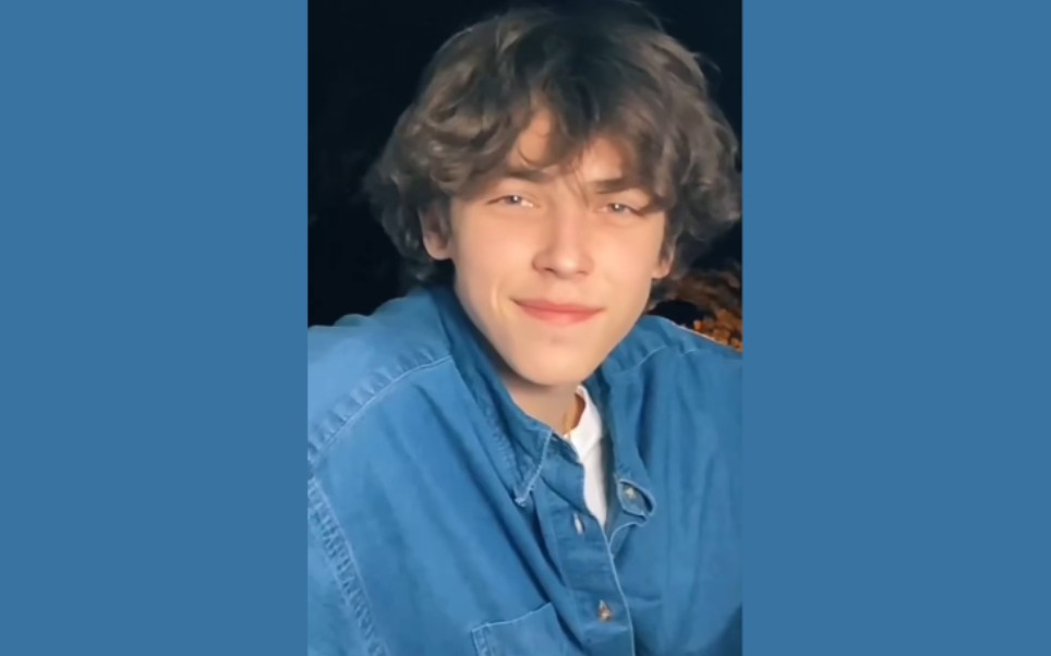 可爱的爬窗男孩jacksonpassaglia_哔哩哔哩_bilibili