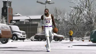 Tải video: 【NBA2K25】冬天詹姆斯在球馆外练习运球（bushi