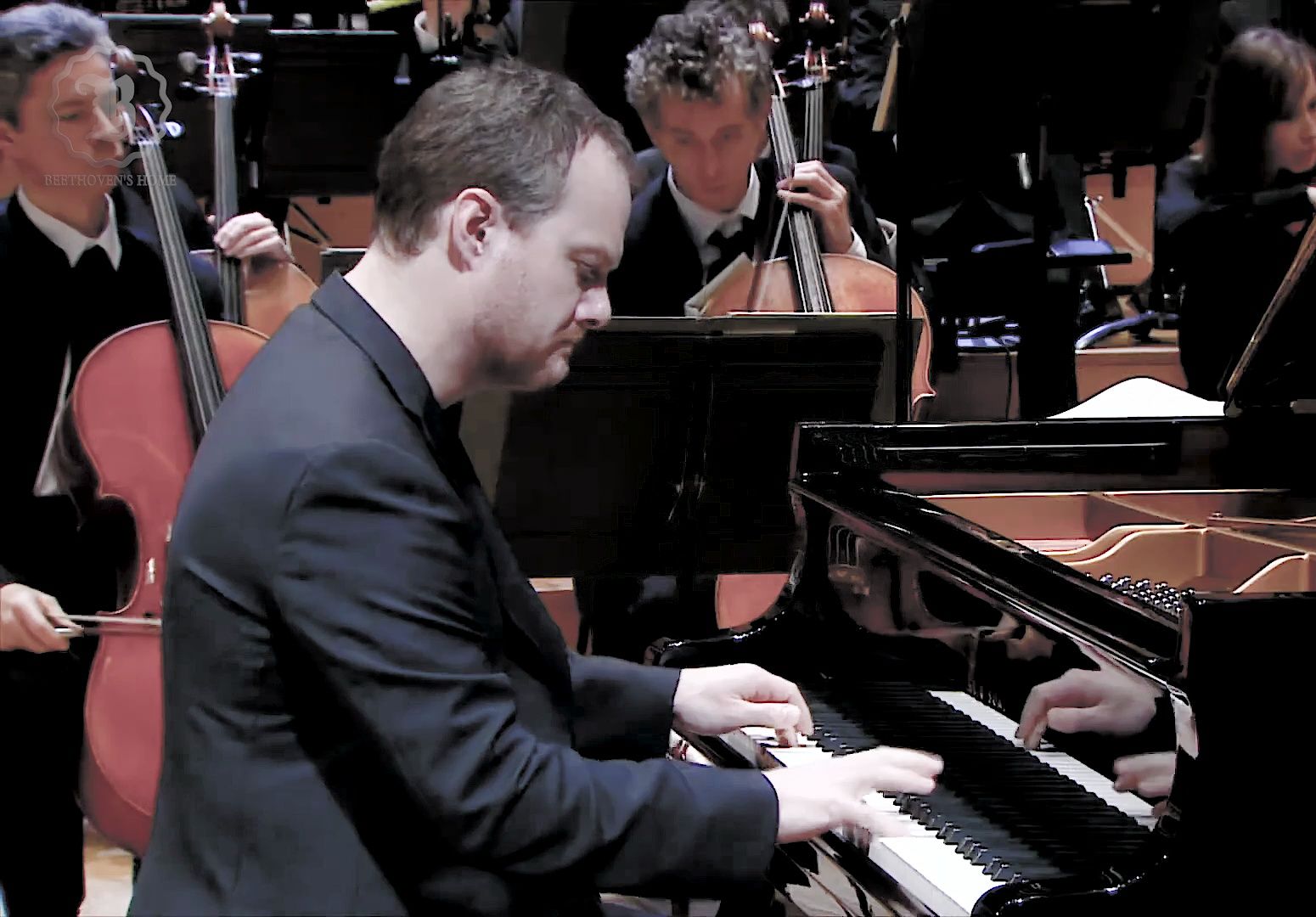 贝多芬《c大调第一钢琴协奏曲》拉尔斯·沃格特 布隆斯泰特 巴黎管弦