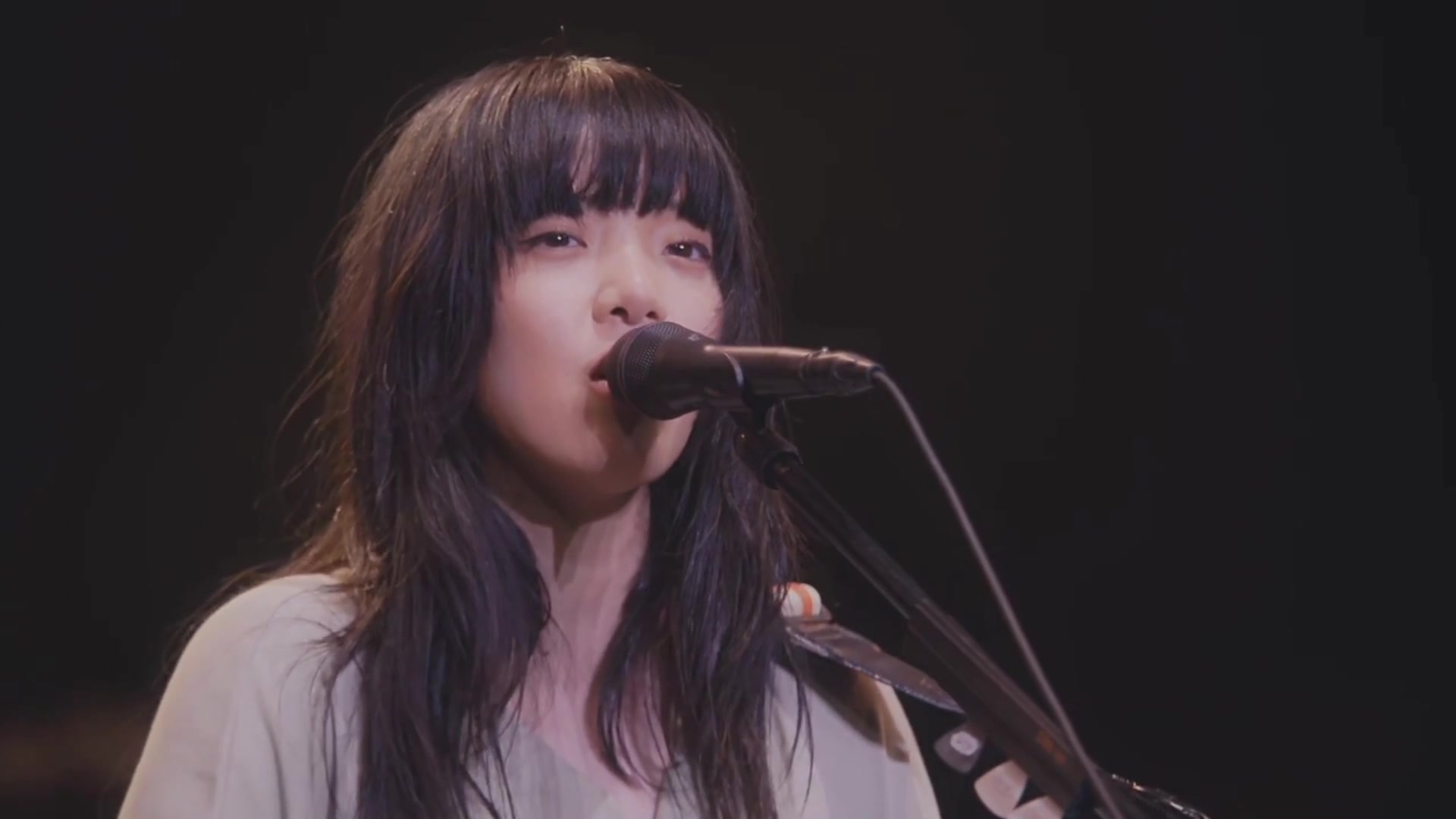 爱缪 不听摇滚的你 2019年live版_哔哩哔哩_bilibili