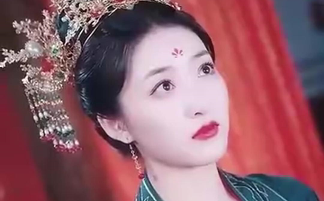 [图]《开局我就是皇子 》美女如云 （超清）