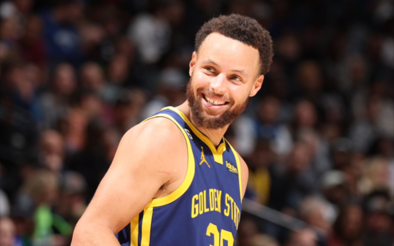 库里生涯第九次入选全明星 希望我库这次继续玩得开心