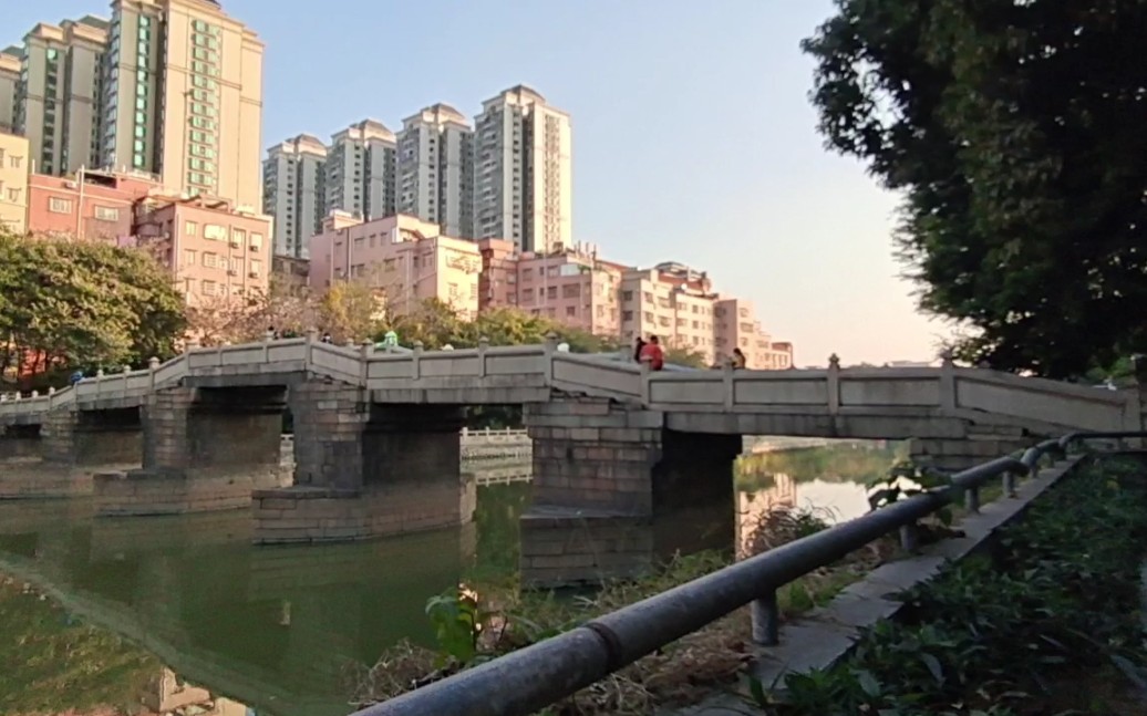 位于一线城市一一广州市的这座古石桥,谁知道叫什么桥吗?