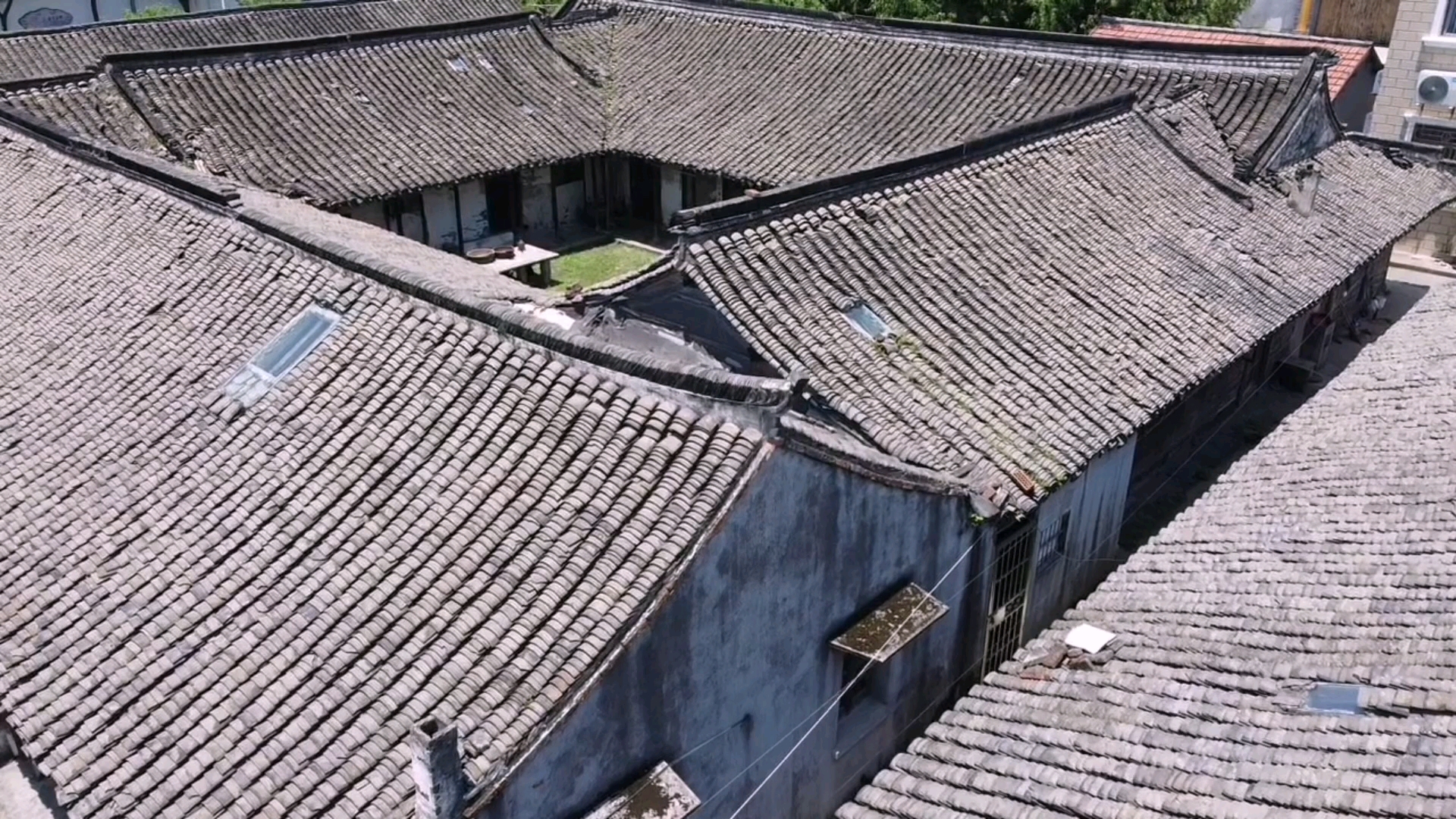 大疆航拍 上海浦东旗杆村顾家宅(绞圈房子)