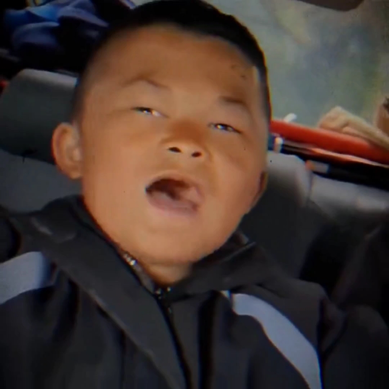 小马云【范小勤】我靠,长大以后开挖掘机