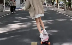 Скачать видео: 长板一条线分享丨在大学里滑板