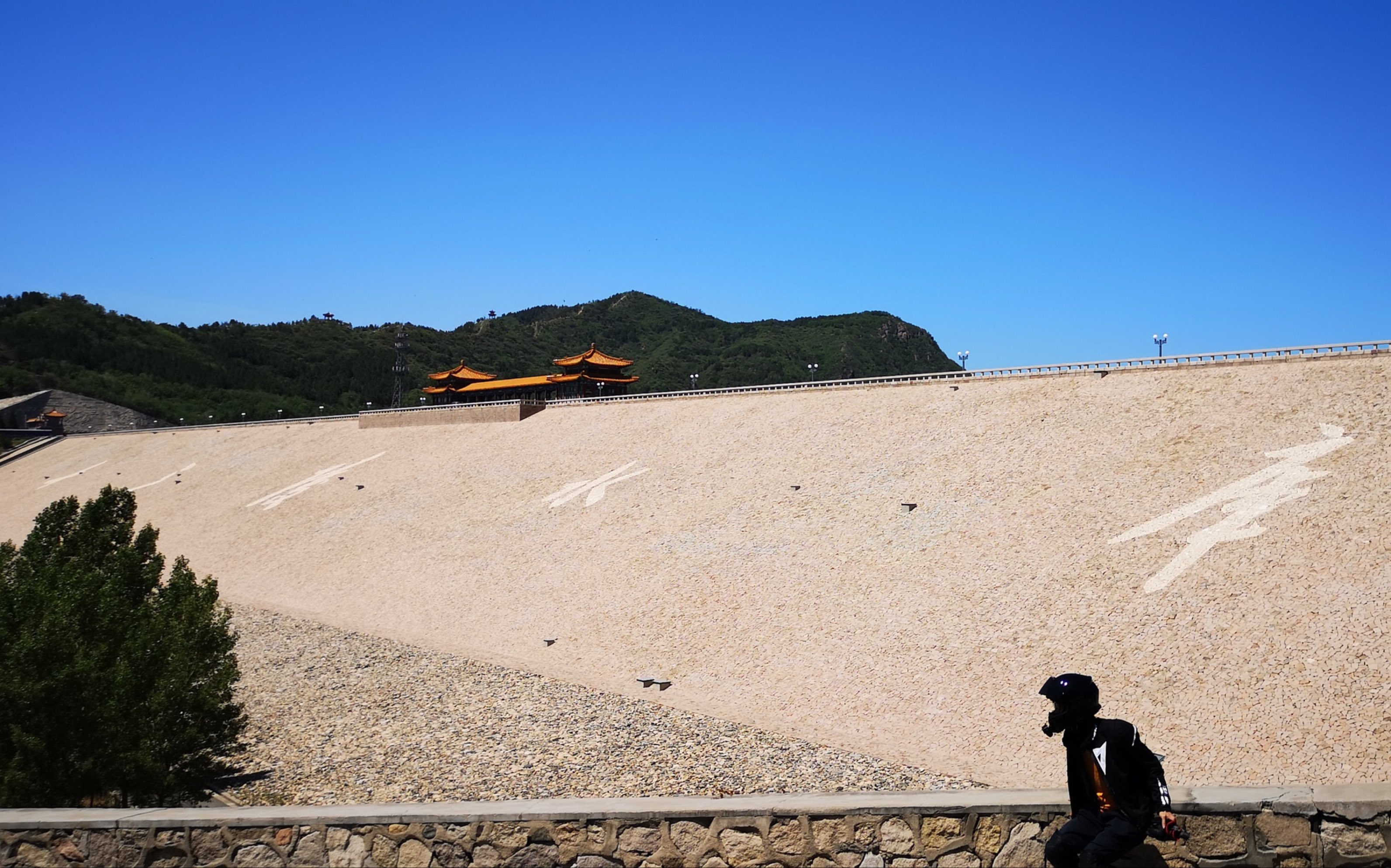 (游纪)体育老师带我跑十三陵水库.