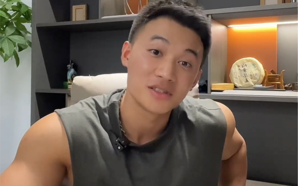 杨兴旺评价尹大斌水天翮事件:你拜师不就是冲着流量来的吗?