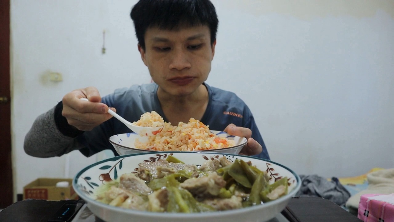 【张胜富】青椒炒猪肉 番茄蛋炒饭