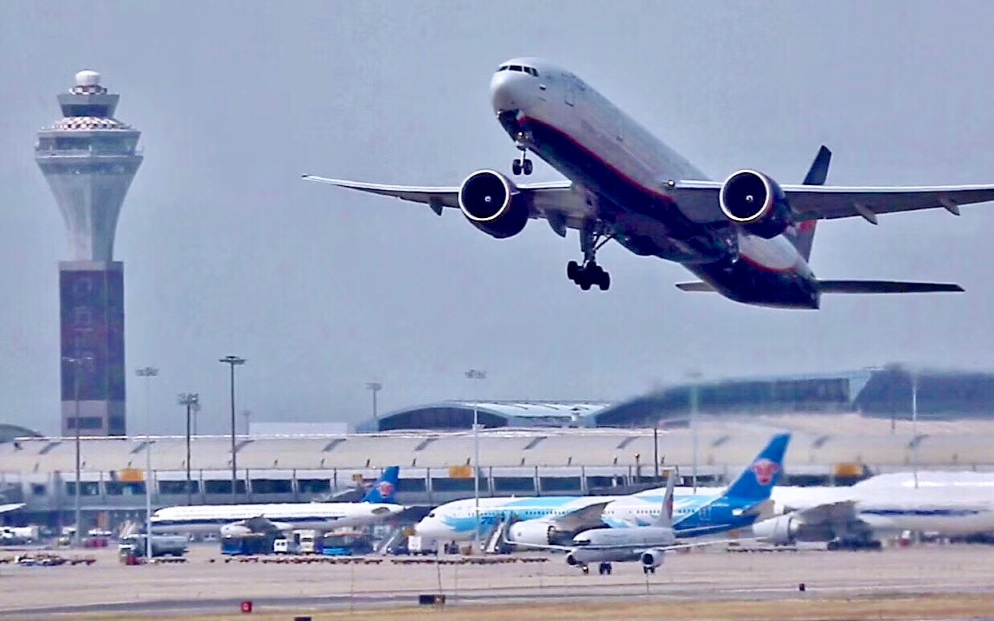 【航空】突遇跑道换向,拍降落秒变起飞-朝鲜高丽航空图204-首都机场拍