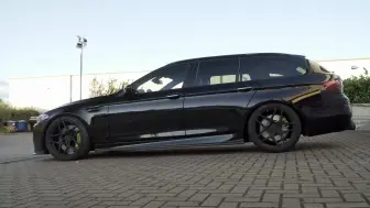 Download Video: 宝马m5瓦罐，Driving_the_worlds_only_F11_M5_Touring_-_The_car_BMW