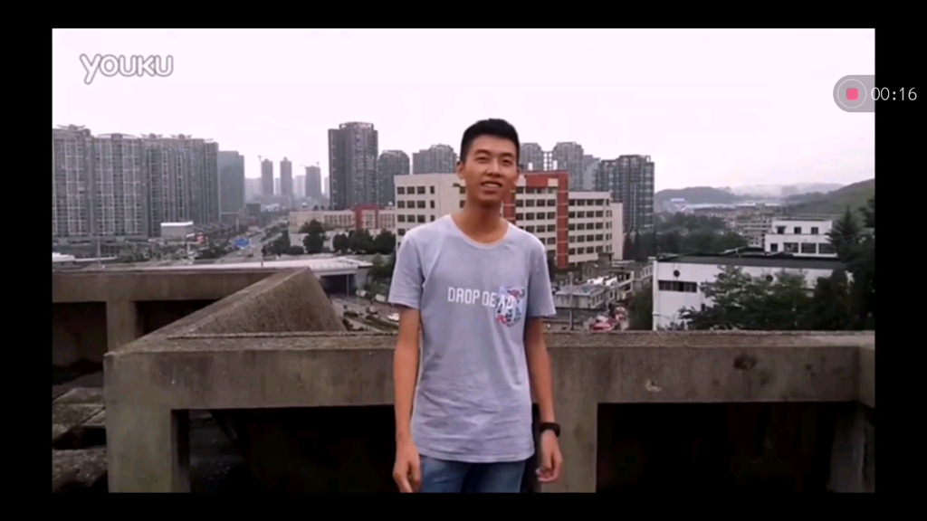 转载视频中国boy早期驯服冰桶挑战的珍贵录像