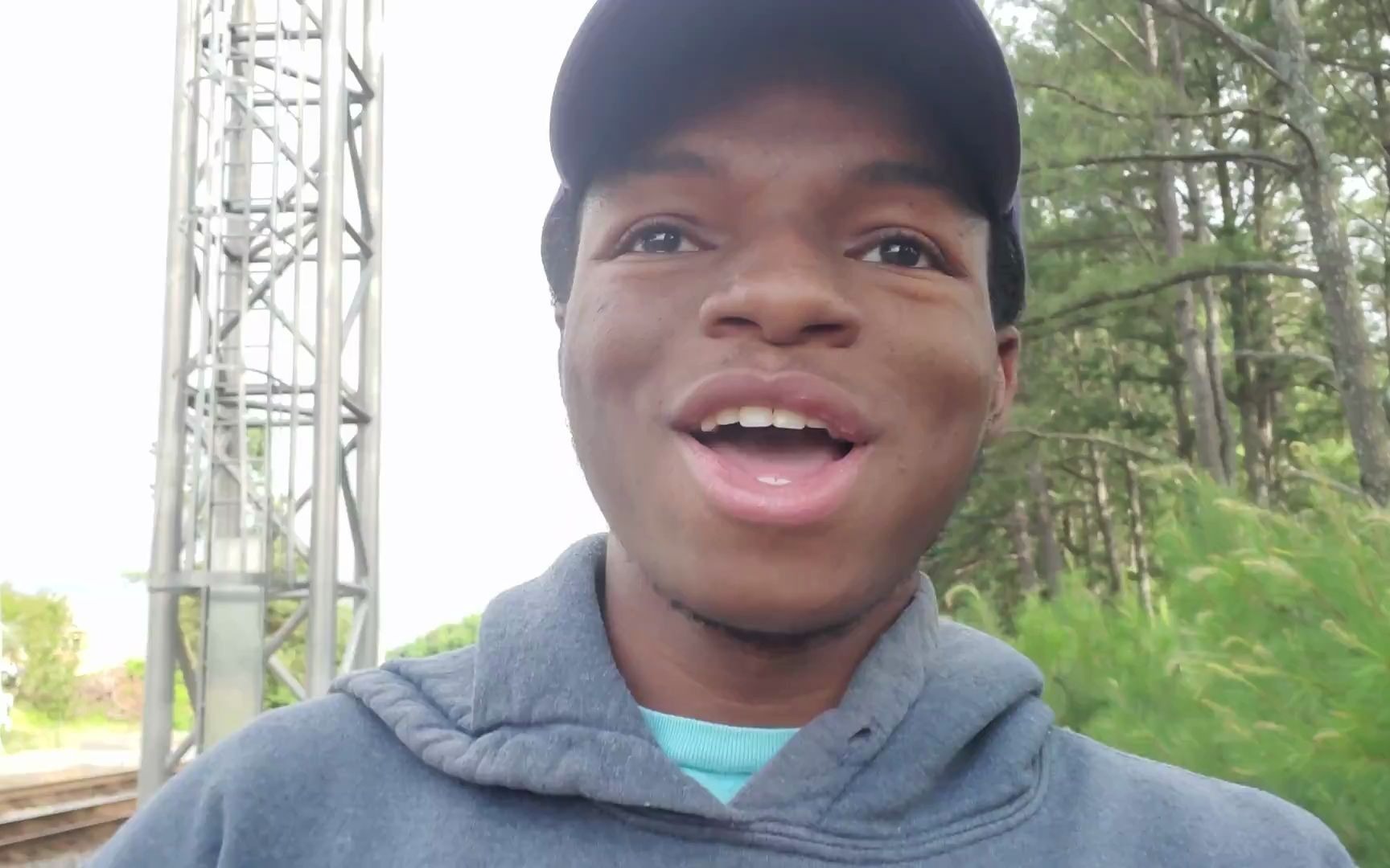 近日一外国小哥