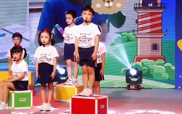 [图]幼儿园毕业舞蹈，美好的三年时光#完整版#毕业#六一舞蹈#毕业舞蹈#少儿舞蹈#小学舞蹈#幼儿园毕业舞蹈