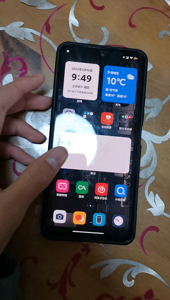 红米k40屏闪状况