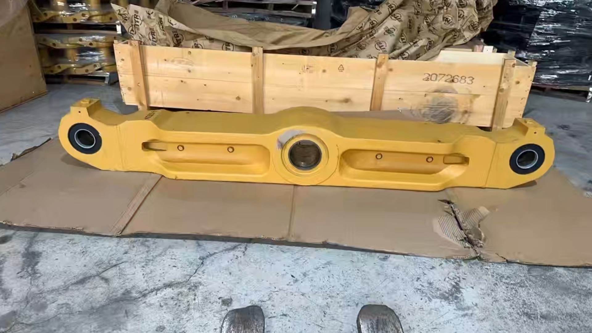 Equalizer Beam Assembly Front View