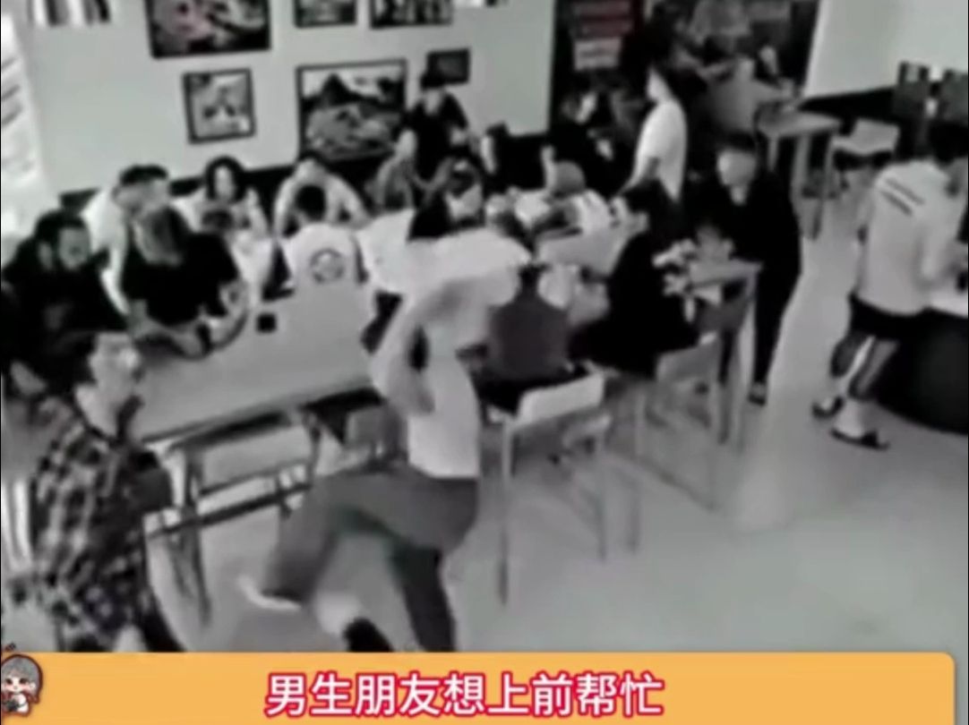 中国女孩被外国男子调戏结果姐直接1v4这不就是我想象中我该有的样子吗哔哩哔哩bilibili