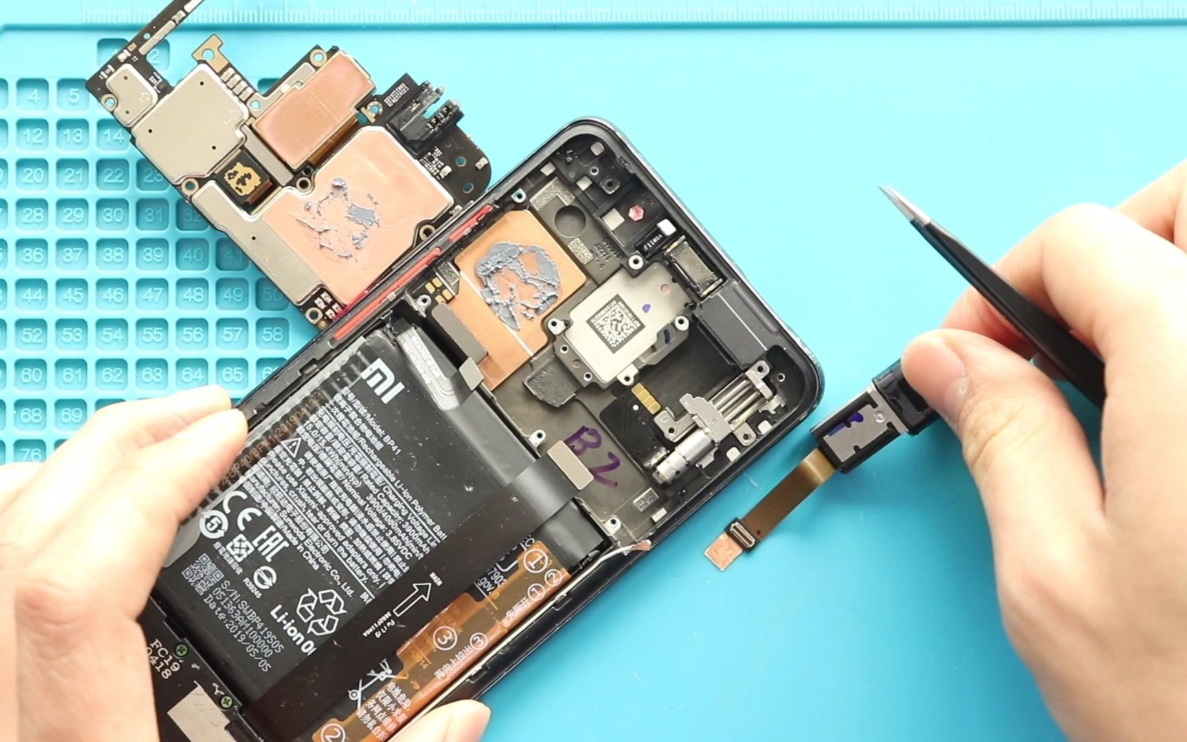 红米k20小米9tpro前置升降摄像头更换教程拆机步骤