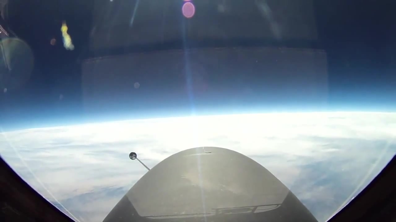 u2侦察机70000英尺高空俯瞰地球