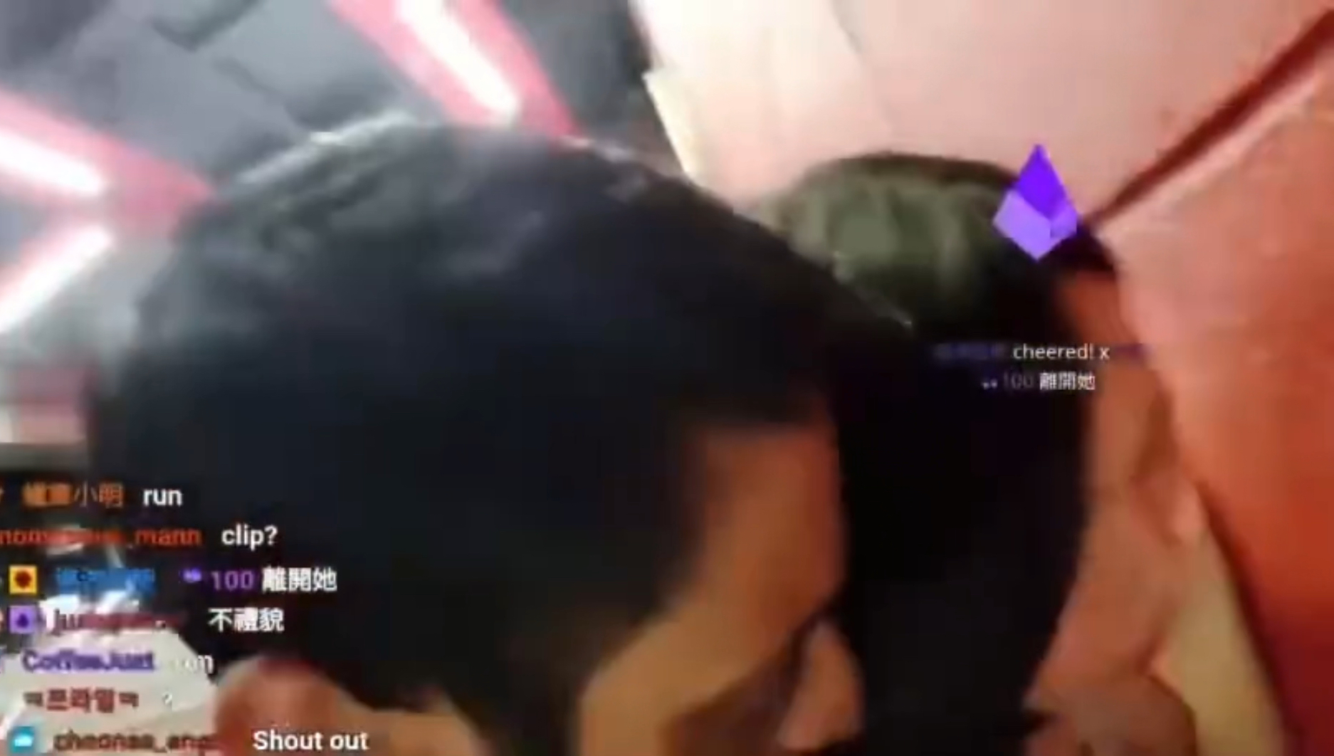 小姐姐在印度直播被骚扰！