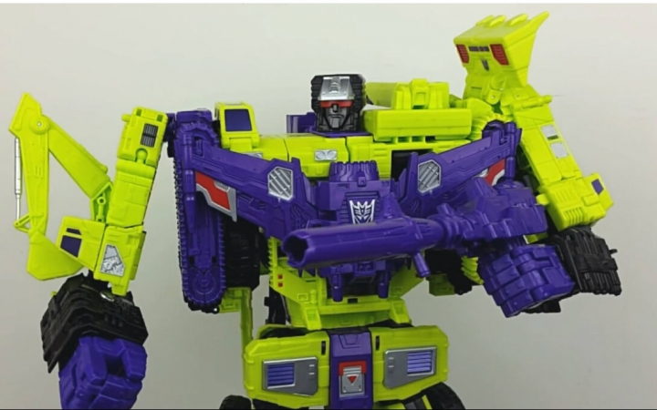 [刘哥模玩空间100]变形金刚idw合体战争泰坦级uw-04日版大力神视频