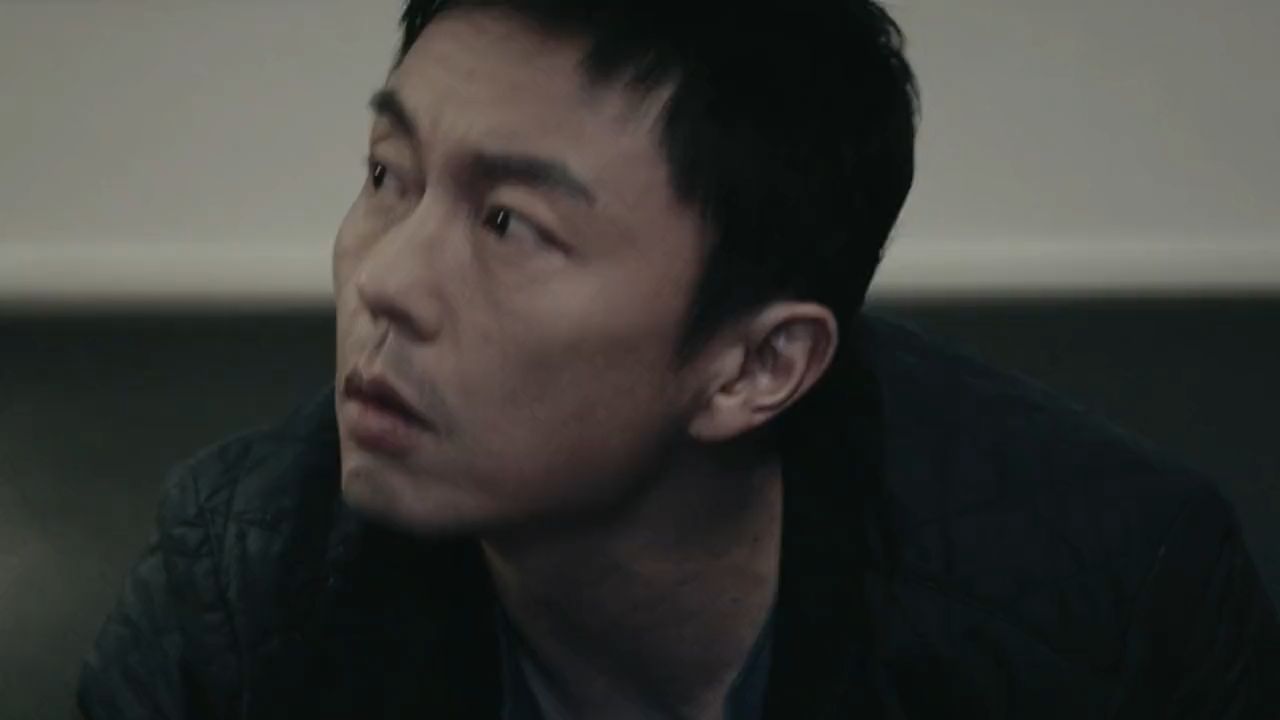 单看楼梯间这一段, 就知道谢苗有多能打 #电影东北警察故事2