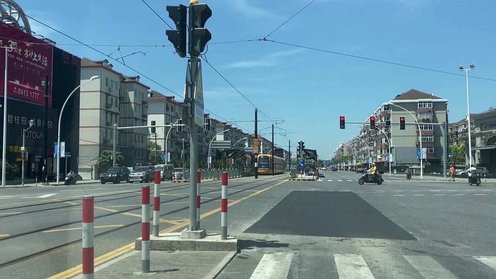 十字路口的有轨电车_哔哩哔哩 (゜-゜)つロ 干杯~-bilibili