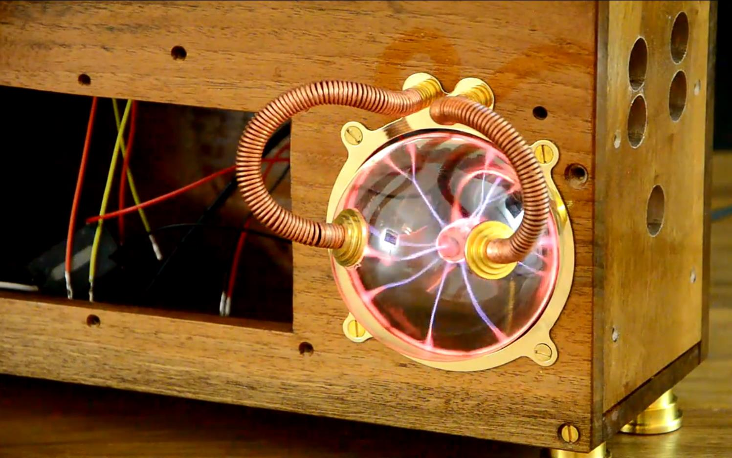 banjoshow国外大牛手工制作蒸汽朋克辉光钟