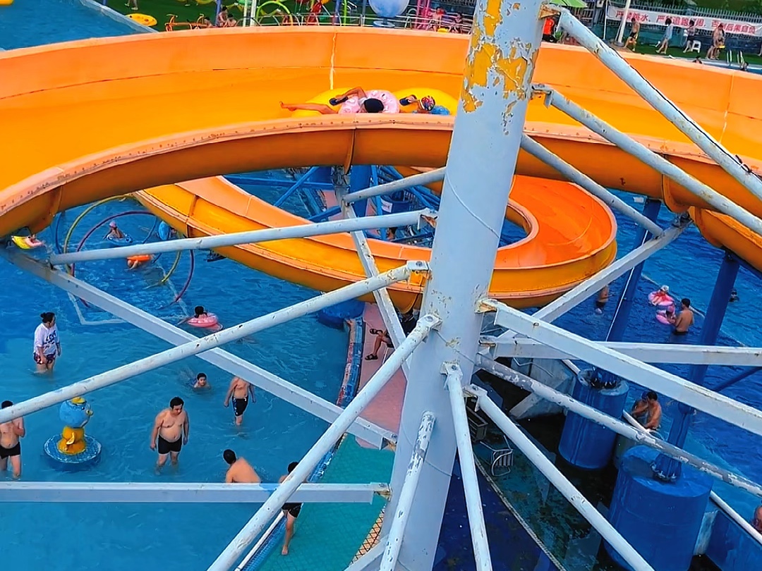 98东莞桥头水上乐园,带你嗨翻整个夏天!