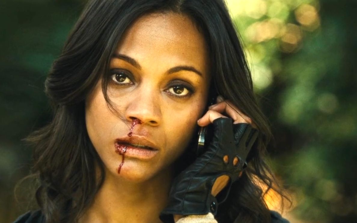 一部全程火爆无尿点的动作片,满足你对女杀手所有幻想,太过瘾了