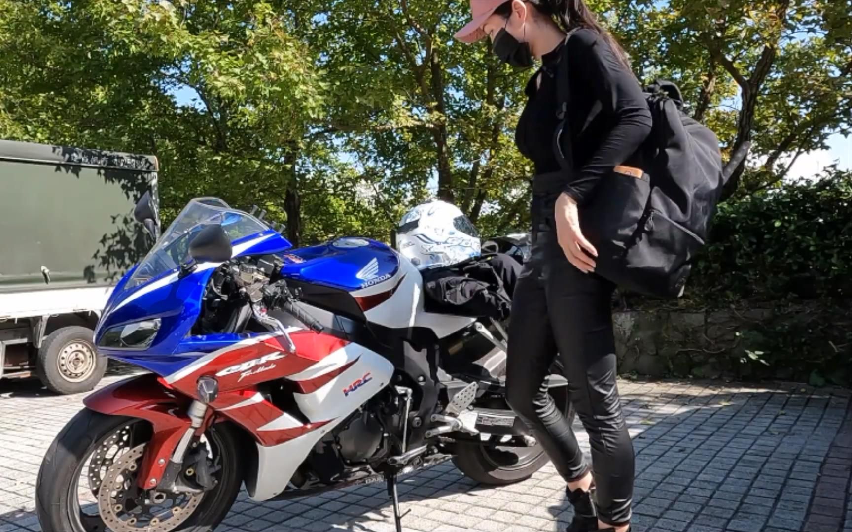 #CBR1000RR 阿筑の骑行Vlog,女生对于猫咪的喜爱不止一点点!𐟐𑥓”哩哔哩bilibili