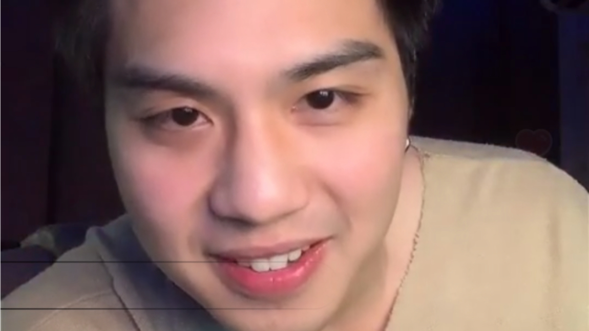 泰国演员white20201029bigolive直播生肉跟着白白家里灯光秀一起hi