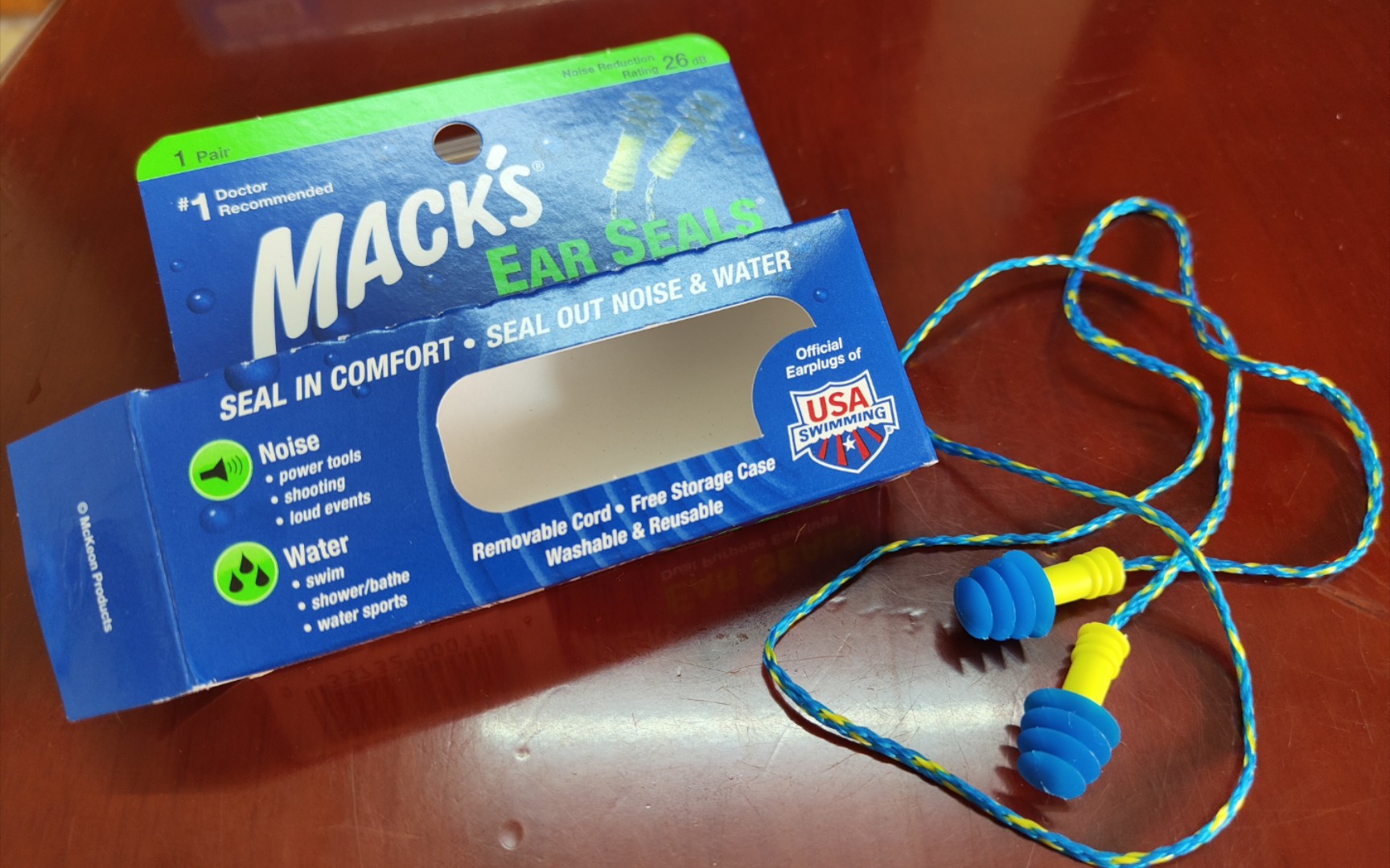 【macks(马克斯)】35元一副的游泳耳塞,游泳时有阻水效果,但微微进水