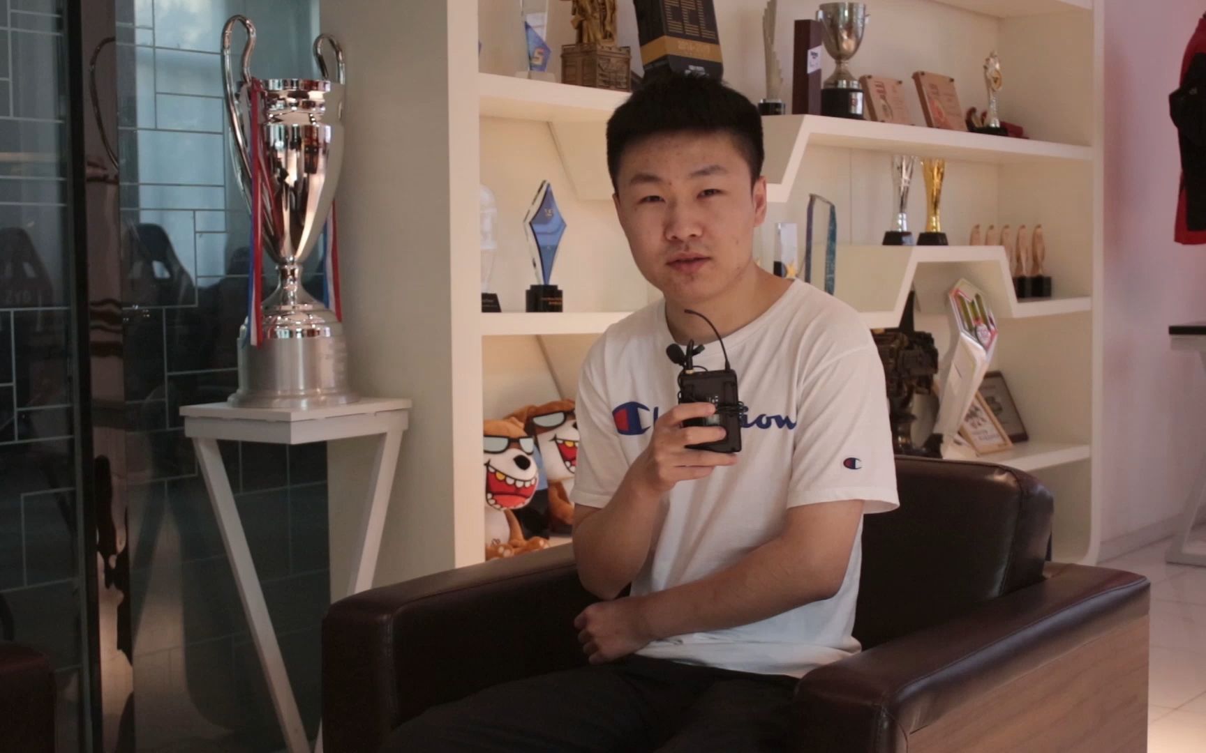 cf:你们说的小年鹏来了!