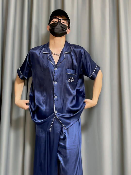 当猛男变装穿jk