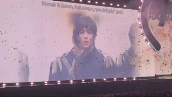 【smtr25】sm新男练250112smtown一层看台大屏和最后齐舞舞台直拍，被最后的大齐舞震撼到了！！！（含少量现场re）