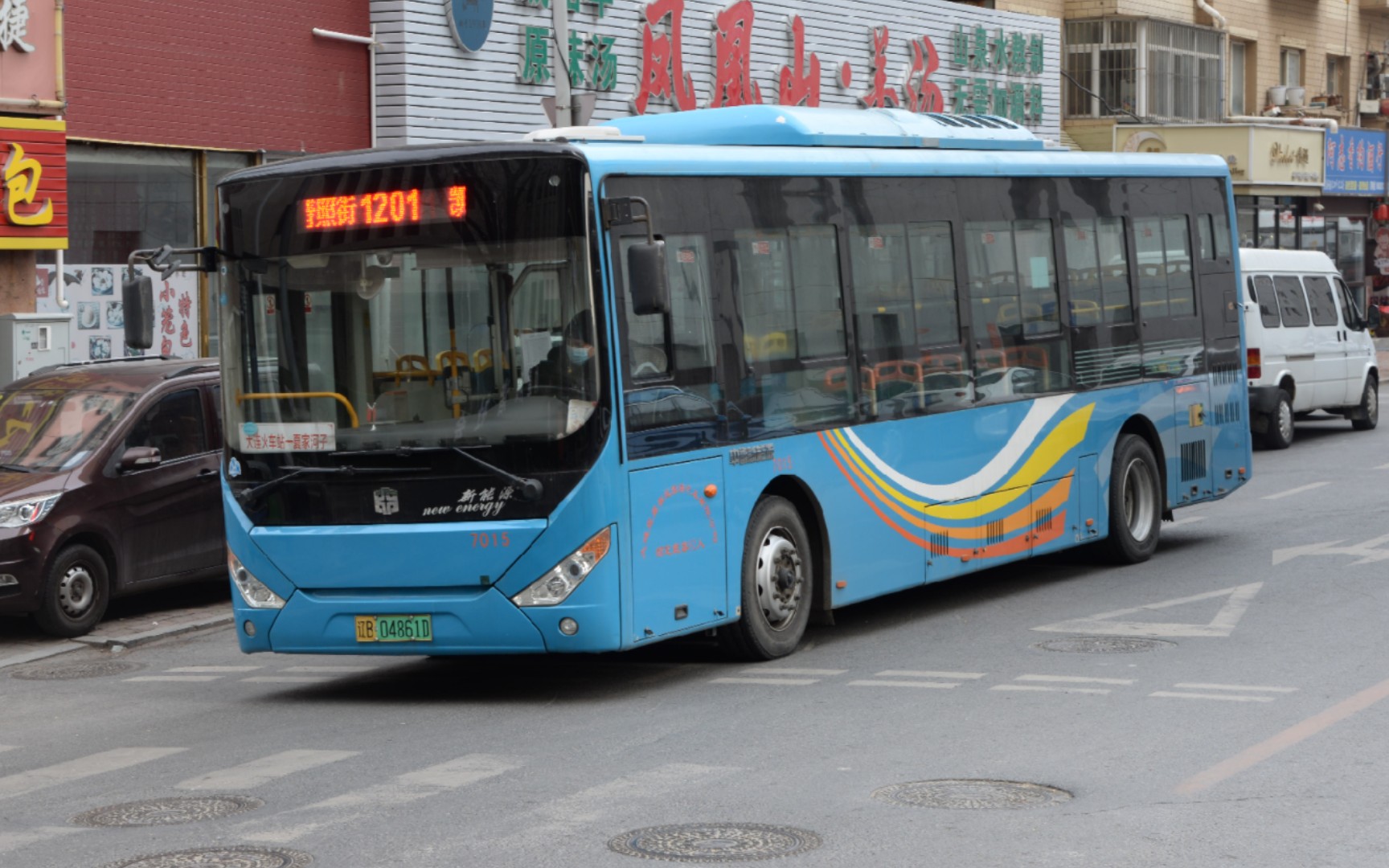 大连蓝星客运1201路十米中通风采运行视频