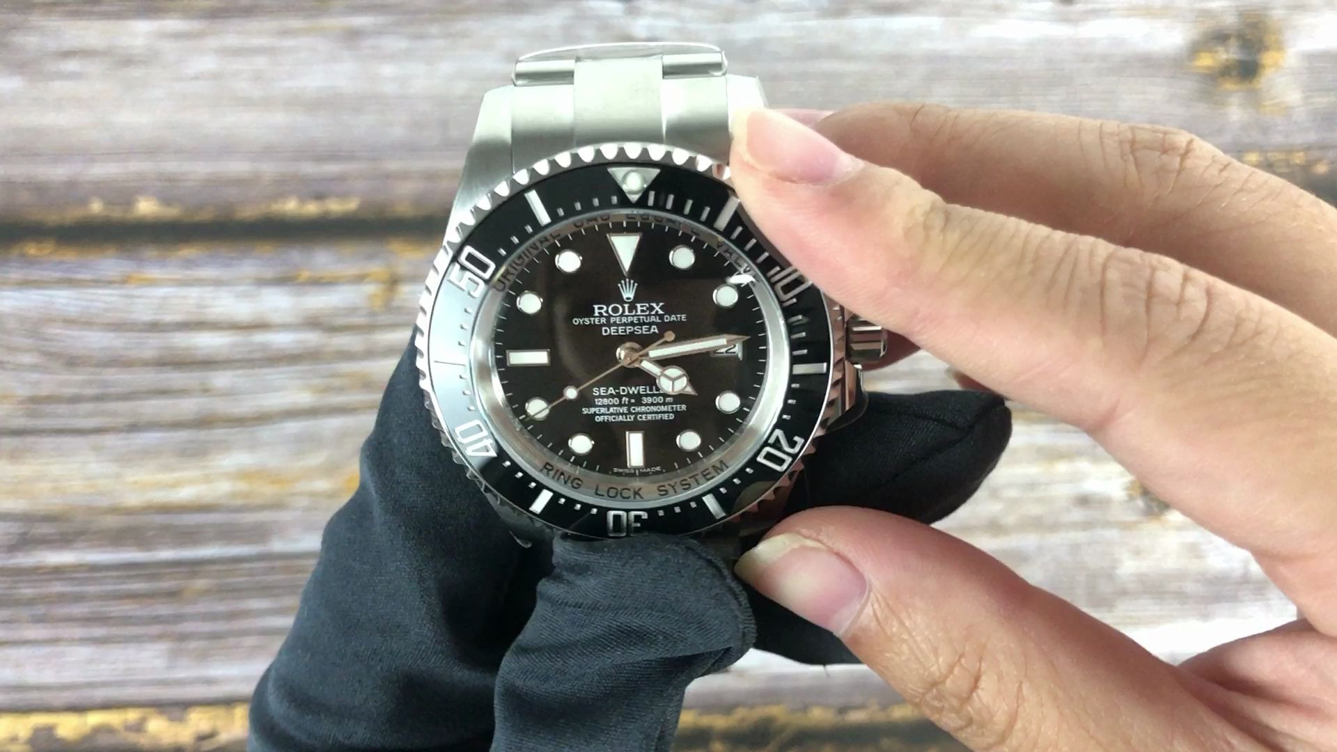 劳力士单红鬼王,大块头,霸气外泄,夏日炎炎,爱好游泳的表友们的最佳