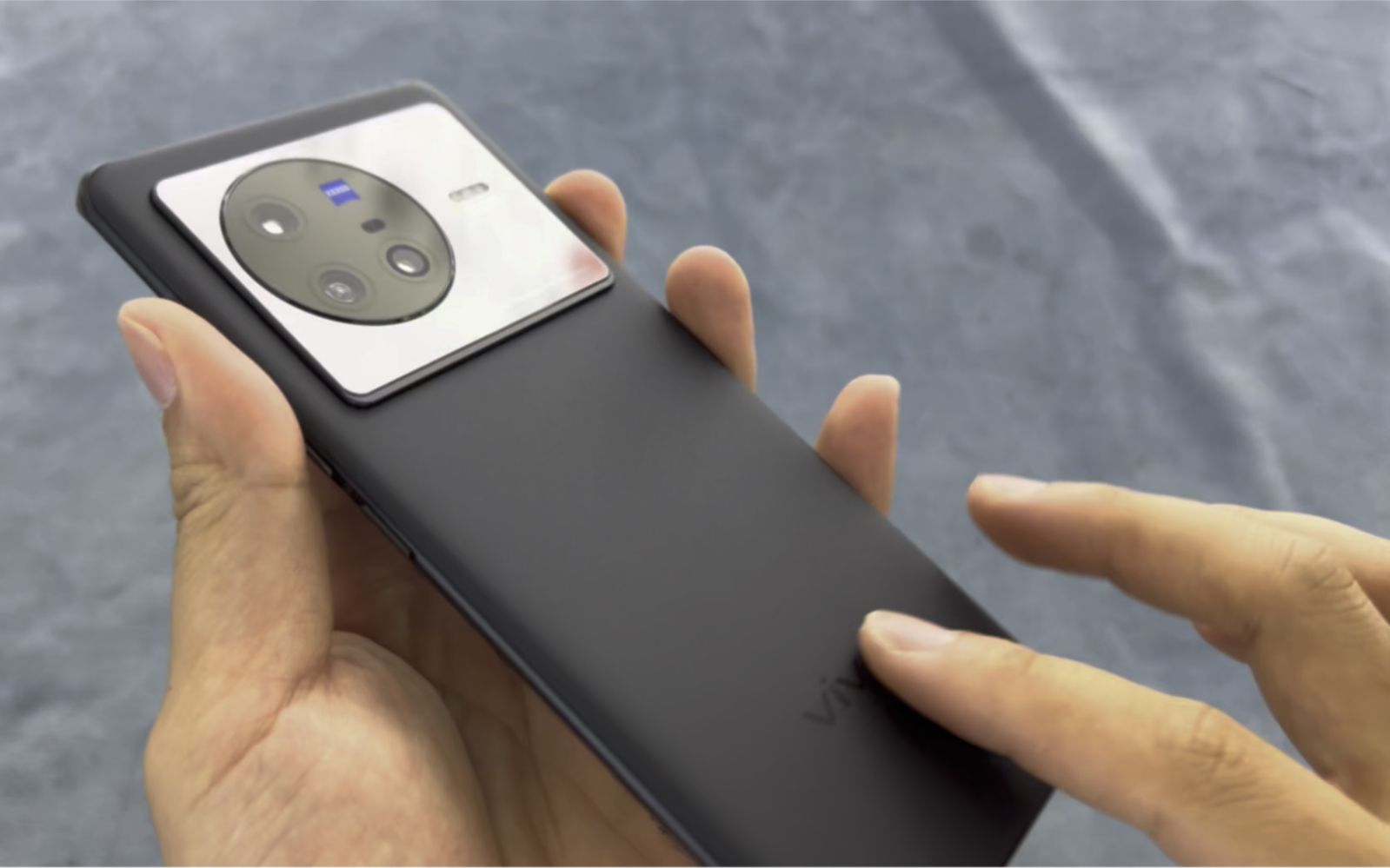 最新发布的三款曲屏手机,x80不愧是性价比之最,有颜值有性能