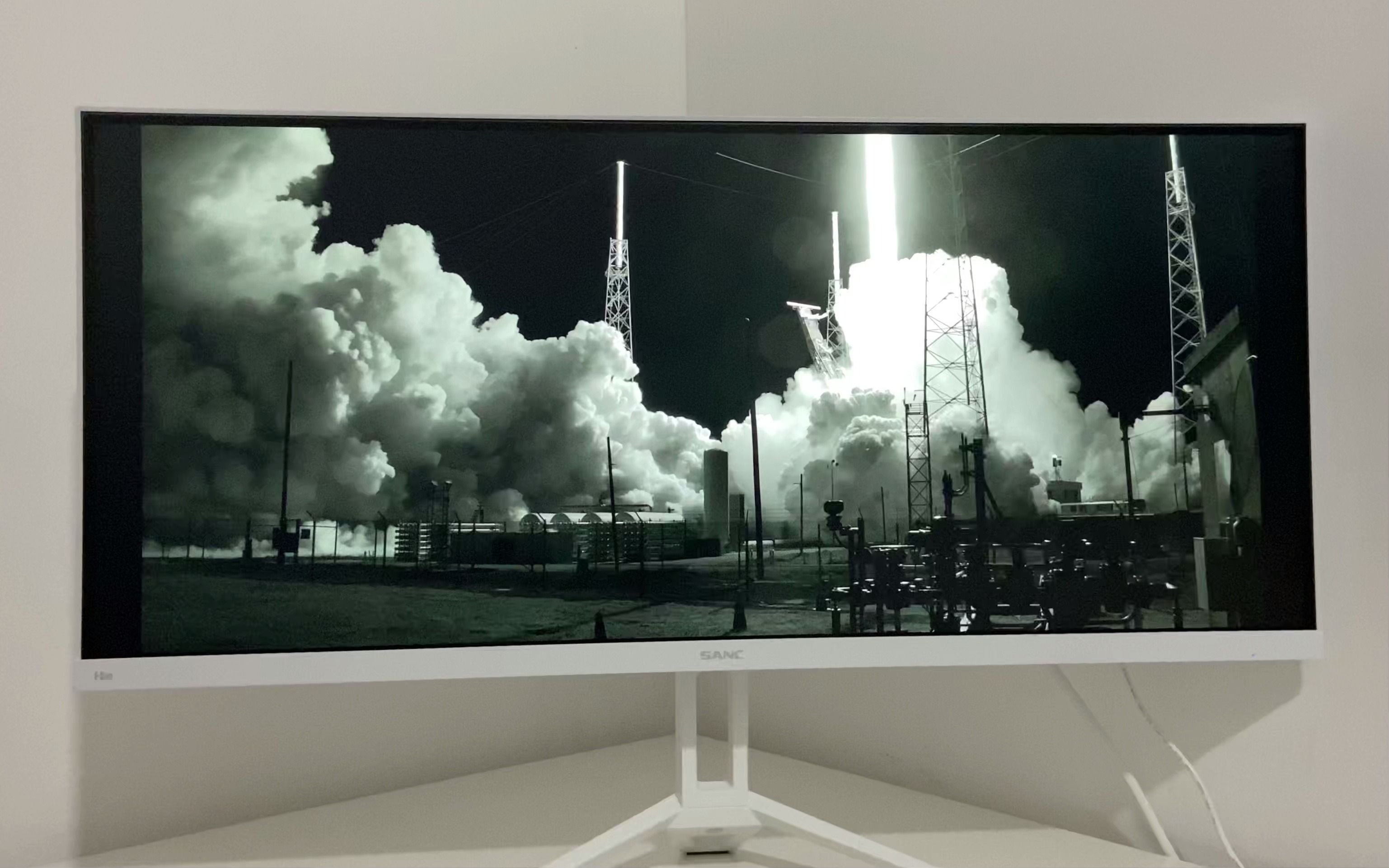 sanch20带鱼屏4k观影体验257英寸ips屏119srgb覆盖959值不值