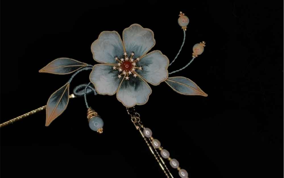 一个简单又百搭的绒花发簪