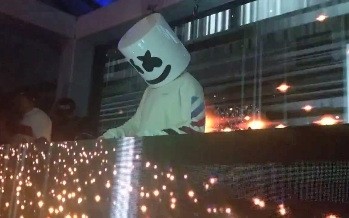 Dj Marshmello hosting Tyga  Ban Bilzerian  Ignite Cannabis Party哔哩哔哩bilibili