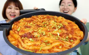 Tải video: 酱香饼！2元一份的酱香饼！我都不敢想我吃完会多开朗！